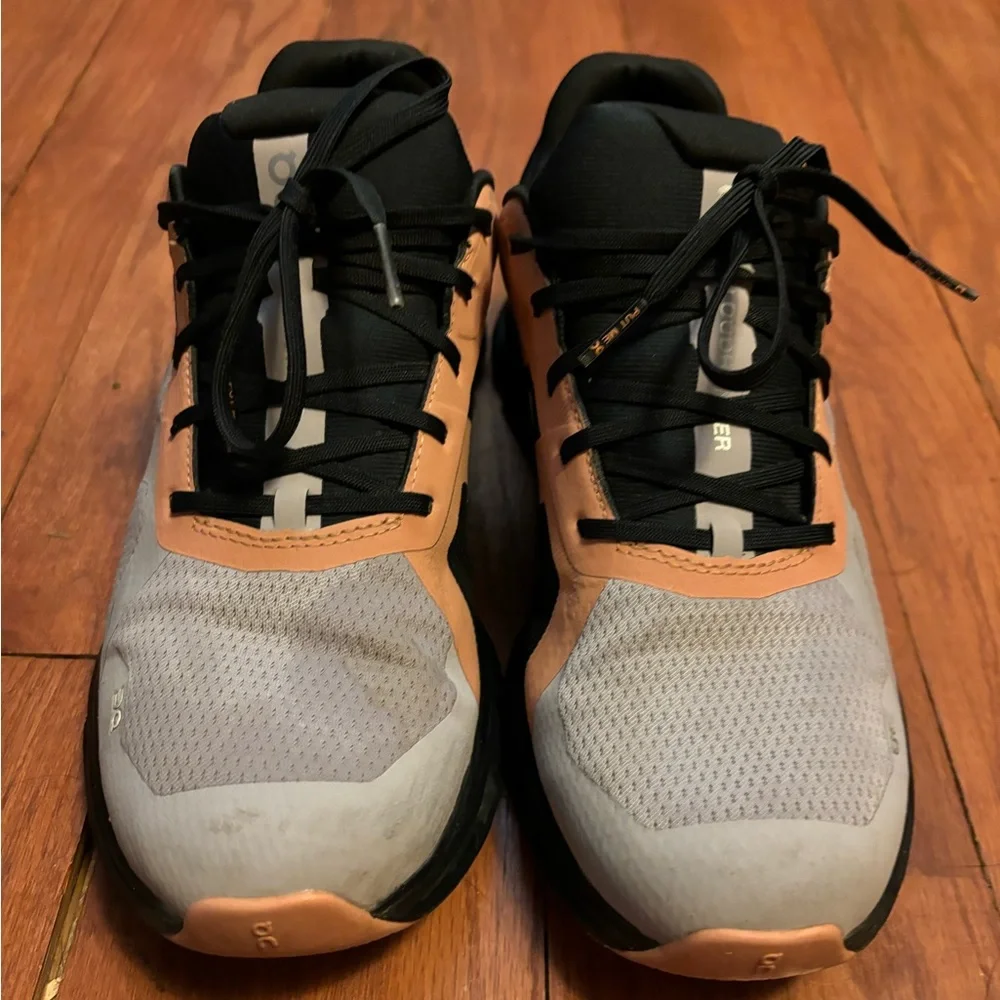 On running shoes size w9 - Picture 1 of 8